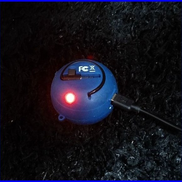 Blue Hamburger mini speaker - Picture 2 of 5